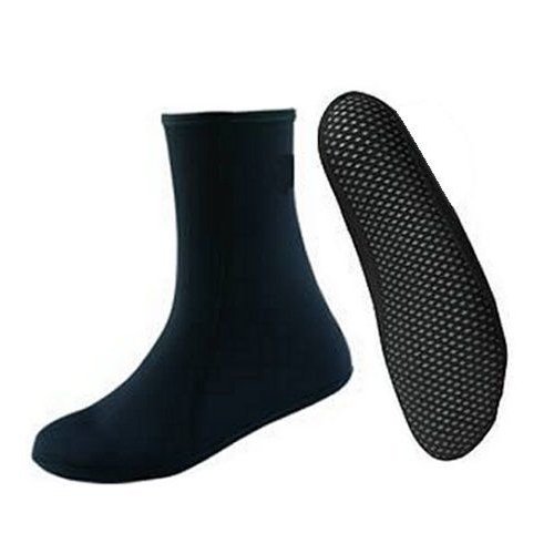 3mm wetsuit socks with a fleece lining & grippy soles